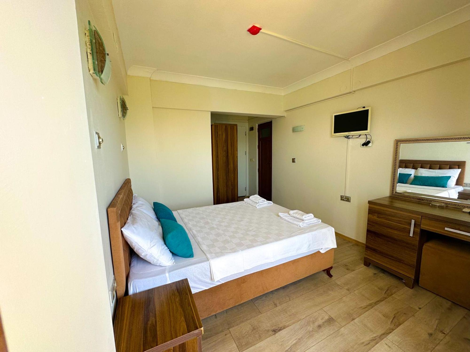 Reis Beach Hotel Marmaris Exterior foto